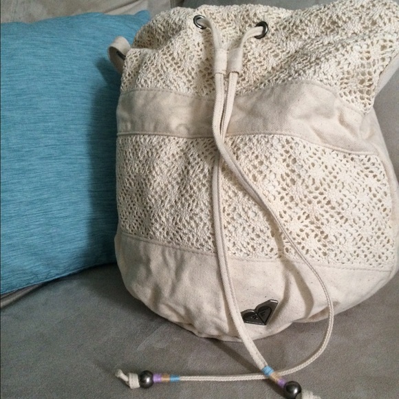 NWOT Roxy bucket bag