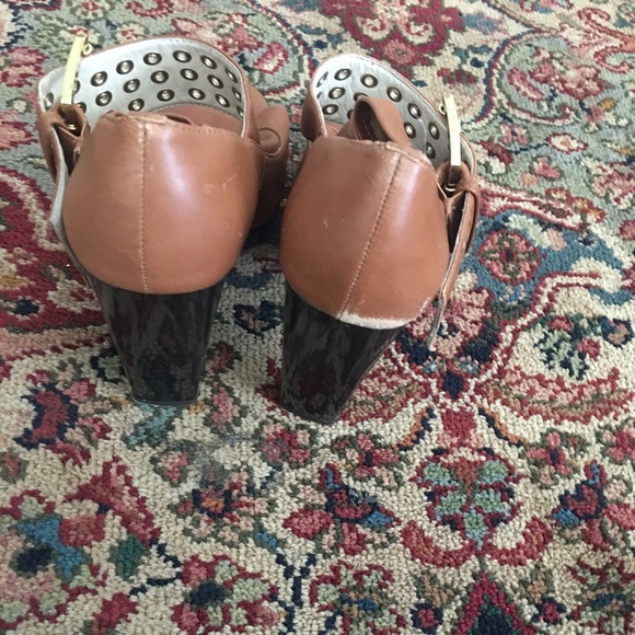 Michael Kors heels - Picture 2 of 4