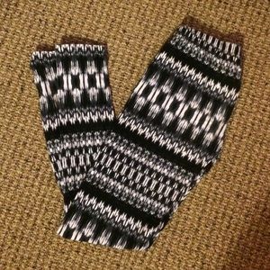 Charlotte Russe Patterned Leggings