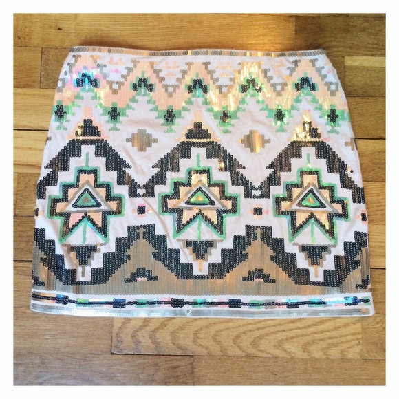 Sold/Express Aztec Sequin Skirt - Picture 3 of 3