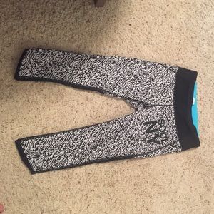 Lululemon Soul Cycle Capri pants. Brand new.