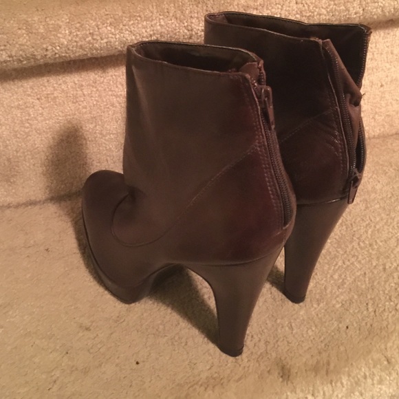 Booties - Picture 3 of 4