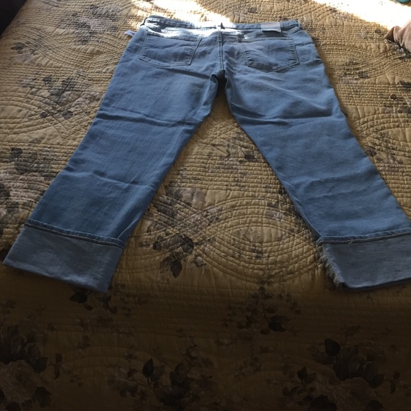 Jeans - Picture 2 of 3