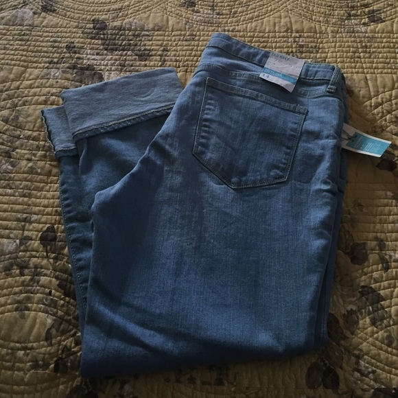 Jeans - Picture 3 of 3