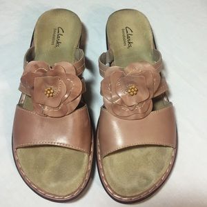 Clarks Sandals 9.5 Blush