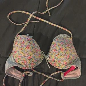 Never wore floral bikini top!