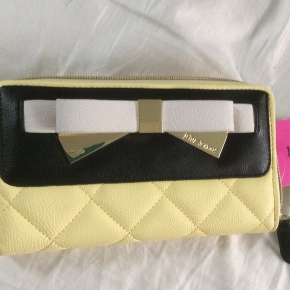Betsey Johnson wallet