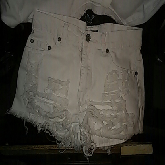 Distressed White Shorts