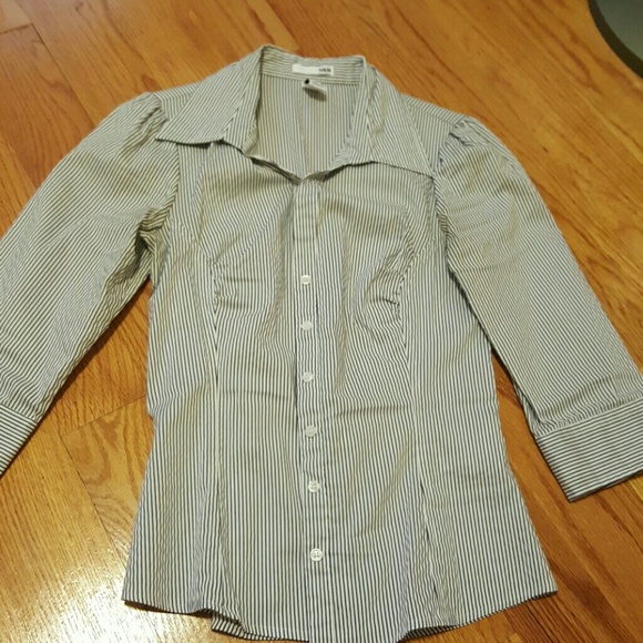 H&M stripped button down shirt 3/4 sleeve 4 - Picture 1 of 4