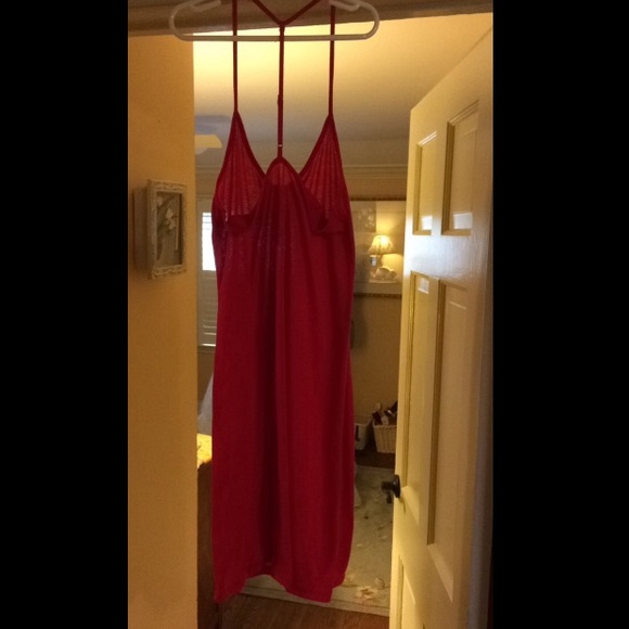 Short red dress - Picture 3 of 3