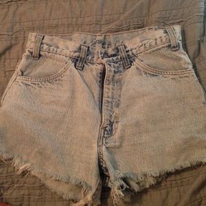 High wasted Levi's shorts