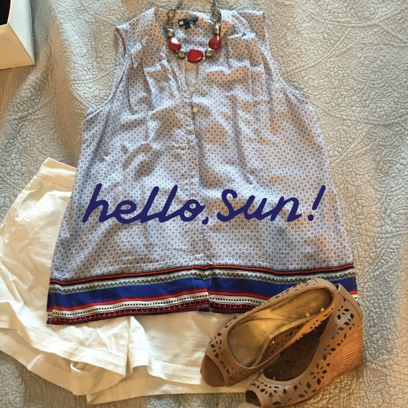 Summery sleeveless blouse