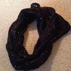 Black infinity scarf