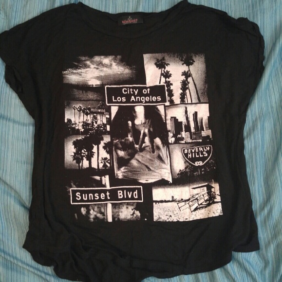 Loose fitting L.A. top