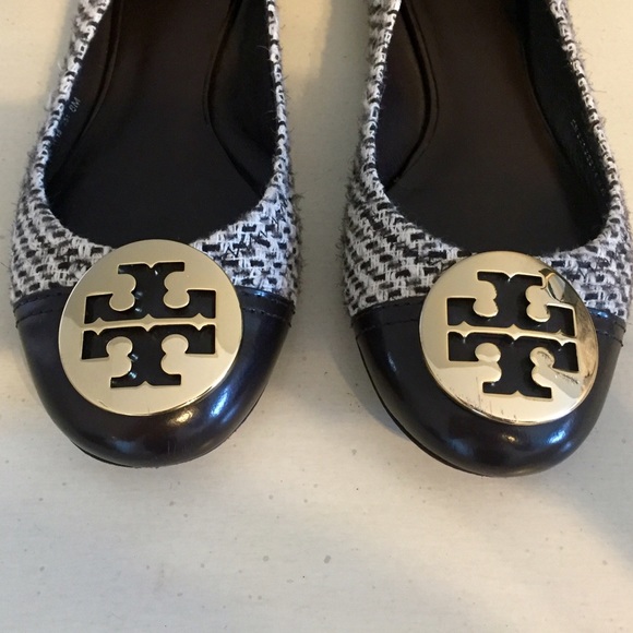 🎉🎉Host Pick🎉🎉 Tory Burch Tweed Reva Flats - Picture 2 of 5