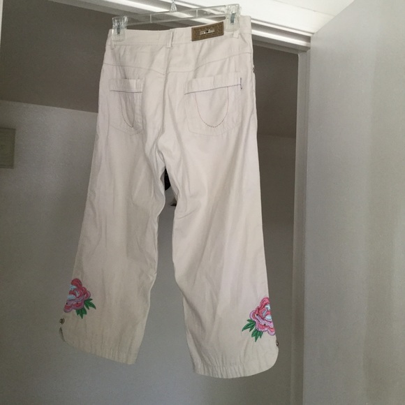 Beautiful Capri size xs - Picture 2 of 4