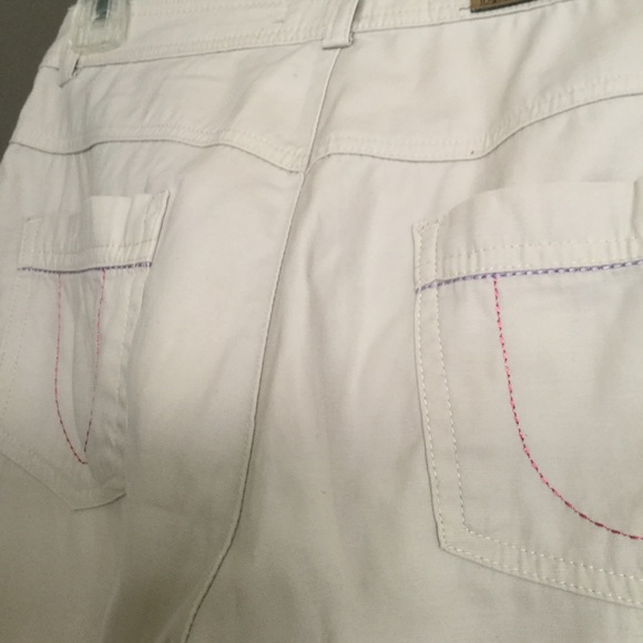 Beautiful Capri size xs - Picture 3 of 4