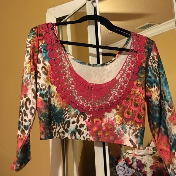 Top - Picture 2 of 2