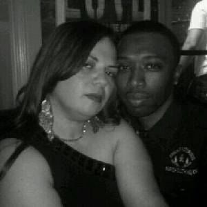 Meet your Posher, Mona