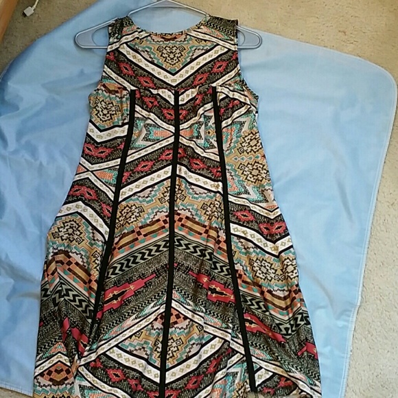 Dress - Picture 2 of 4