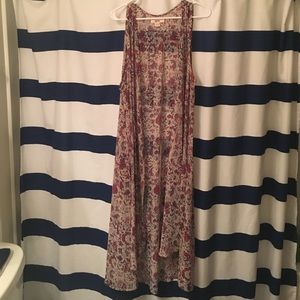 Long sleeveless kimono