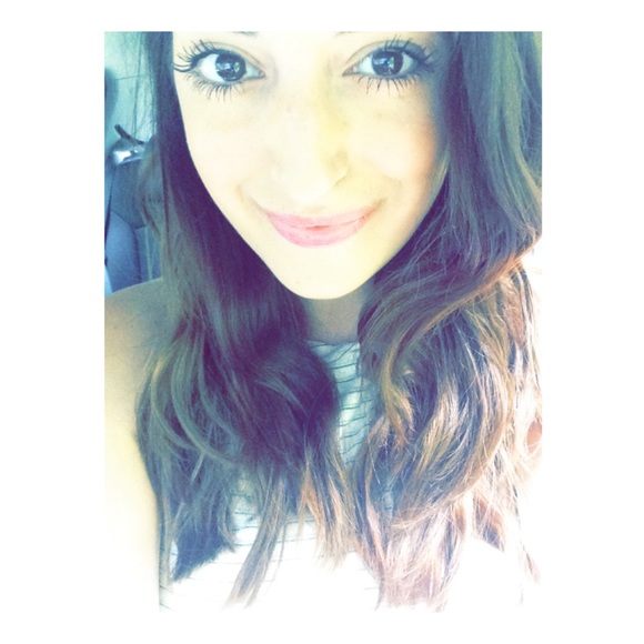 Meet your Posher, Gina