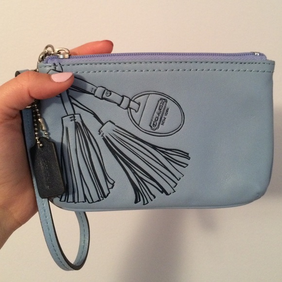 Coach Handbags - Coach wristlet