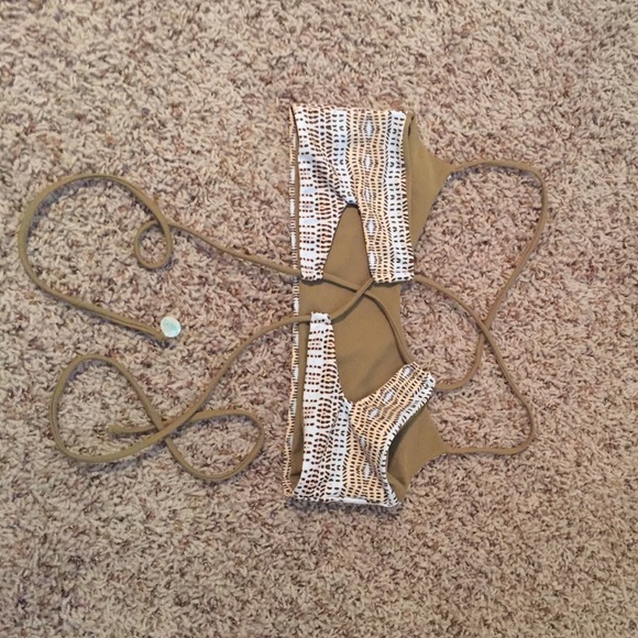 Swimsuit - Picture 3 of 3