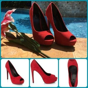 CLOSET CLOSED FOR SUMMER