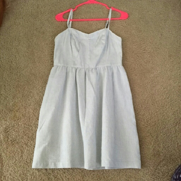 NWT LOFT Seersucker Dress
