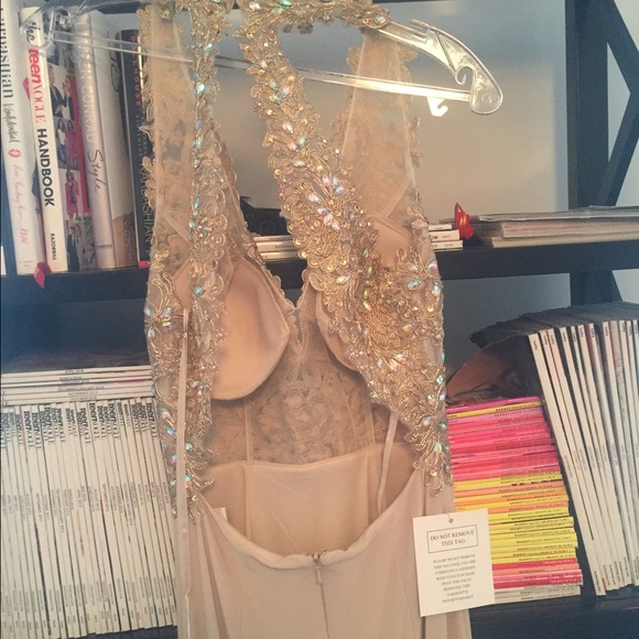 NEVER WORN PROM DRESS - Picture 3 of 5