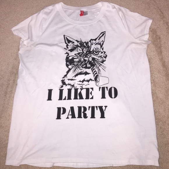 H&M Oversized "I Like To Party" Kitty Graphic Tee