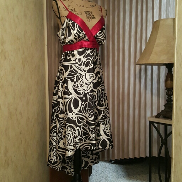 Stunning shape hugging slip dress - Picture 3 of 3