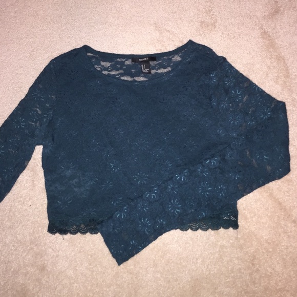 Lace long-sleeved Crop-top