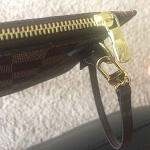 NEW!! Louis Vuitton Neverfull GM Pouch/Wristlet