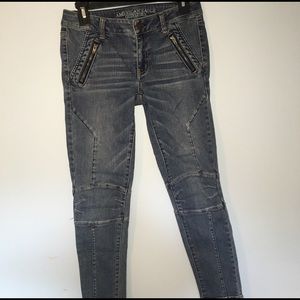 American Eagle- Jegging Ankle Super Stretch