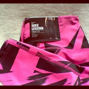 🚨Clearance🚨Price Firm🚨Nike LEGEND Tight Fit