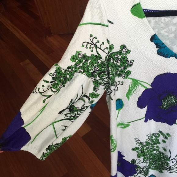 Spring tunic from Anthro! - Picture 2 of 4