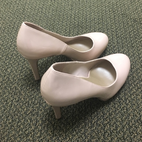 Shoes - Picture 2 of 2