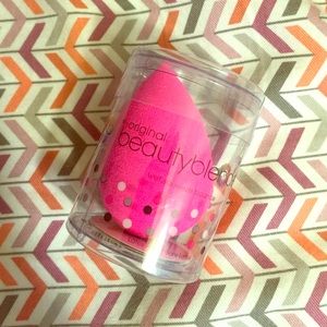 BRAND NEW BEAUTY BLENDER ✨