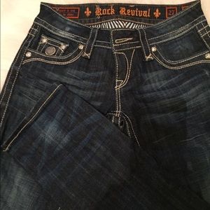 Jeans Rock Revival