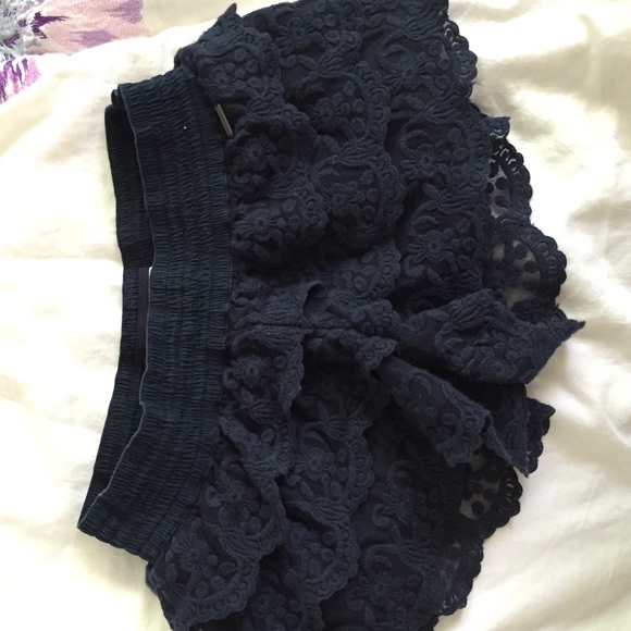 Laced shorts