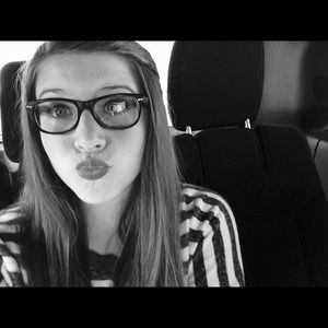 Meet your Posher, Meredith