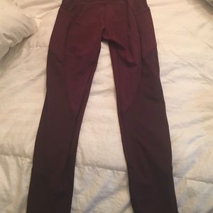 Lululemon cropped high rise crops