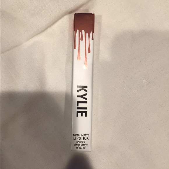 King K Lip Kit by Kylie - Picture 1 of 2