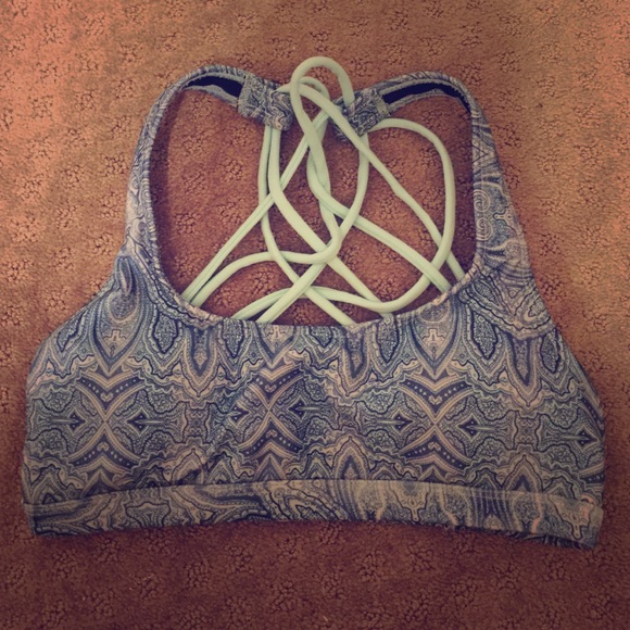 Sports bra