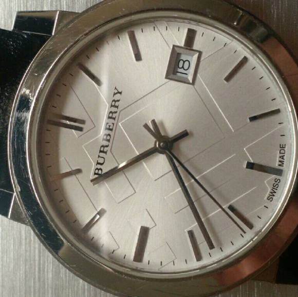 Sold on merc@ri Burberry Watch - Picture 3 of 4