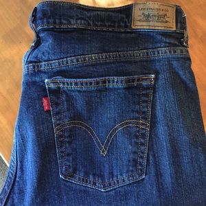 Levi's