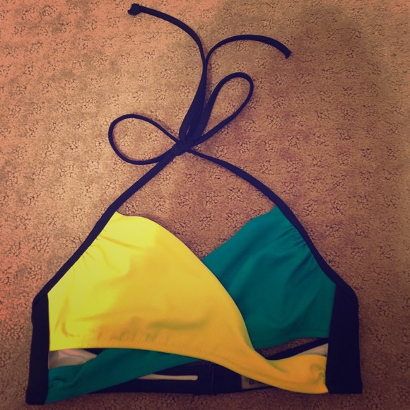 Bathing suit top