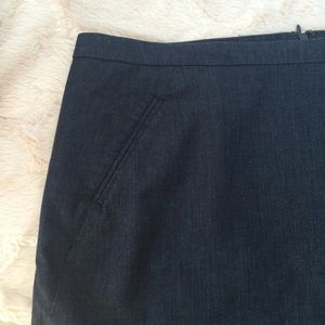 Beautiful LOFT pencil skirt